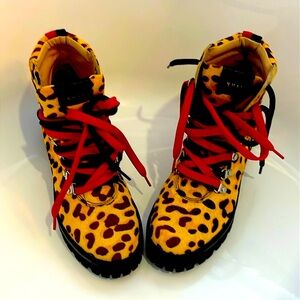 💯New Steve Madden Cow Fur Boots